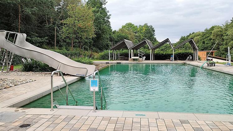 In Autenhausen kann seit Freitag gebadet werden.