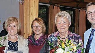 Die Ehrenvorsitzenden (von links): Ilse Hafner, die stellvertretende Vorsitzende Doris Schellerer, Helga Schneider und Vorsitzender Gerhard Albert. Fotos: Karl Klippel