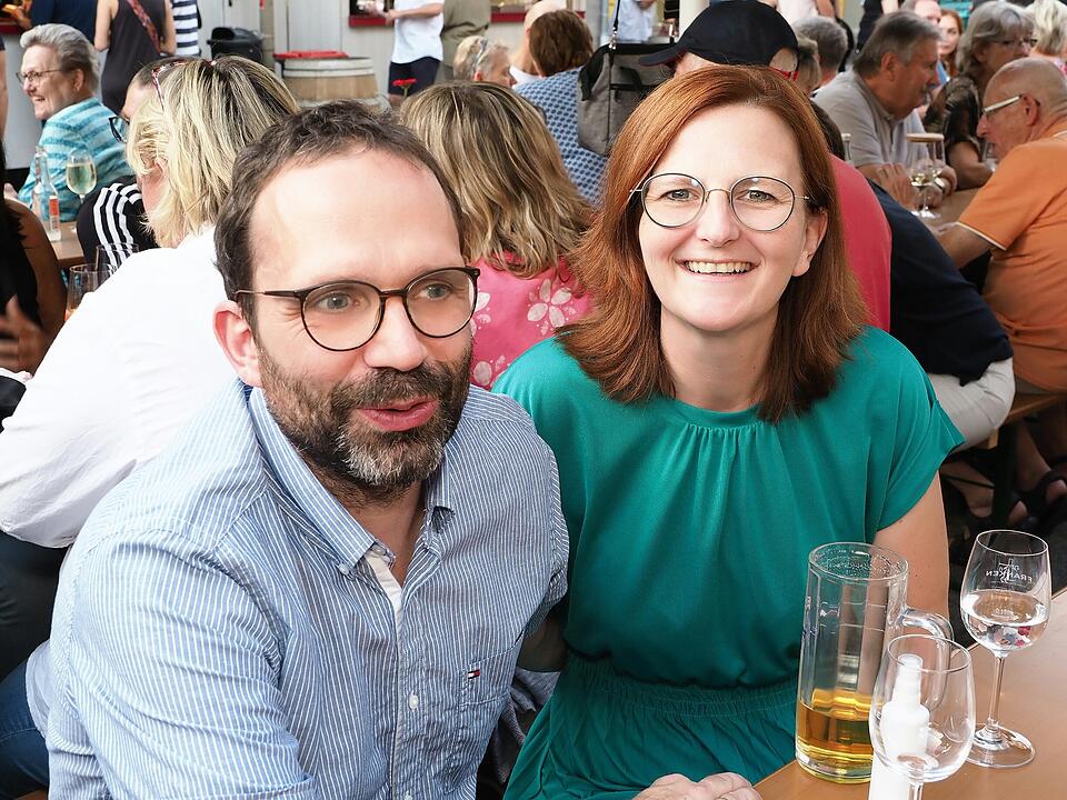 Authentische Saaletal-Weine, Spitzen-Bands und kulinarische Köstlichkeiten.