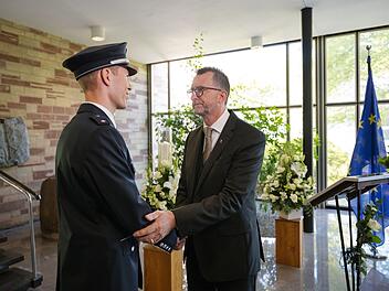 Kondolenzbuch für getöteten Polizisten in der Staatskanzlei