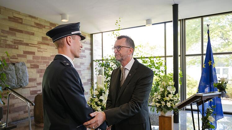 Kondolenzbuch für getöteten Polizisten in der Staatskanzlei