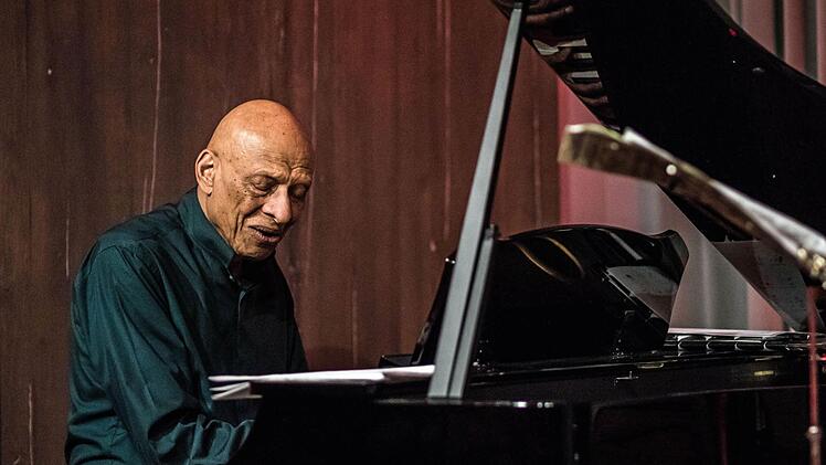 Jazz-Legenden gastierten in Coburg: Kirk Lightsey.Foto: Jochen Berger