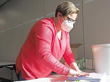 Beschäftigte der Stadt Coburg mit FFP2-Maske.  Foto: Christoph Winter