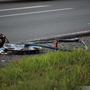 Kreis Bayreuth: Autofahrer erfasst Radler und verletzt ihn schwerst