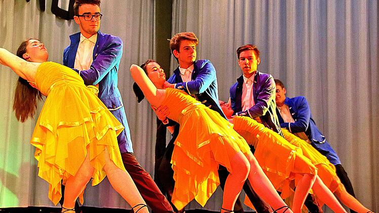 "Die Schöne und das Biest" tanzten Schüler der Tanzschule Pelzer aus Schweinfurt. Foto: Dieter Britz