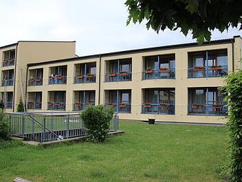 In diesem Bereich wird der erste Teil der Neubaupläne umgesetzt. Für vier Suiten wird das Hotel um eine Etage erhöht.  Fotos: Tobias Kindermann
