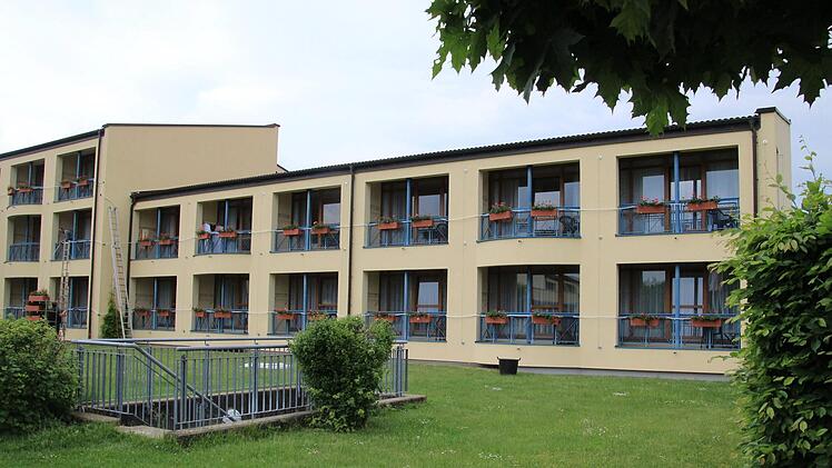 In diesem Bereich wird der erste Teil der Neubaupläne umgesetzt. Für vier Suiten wird das Hotel um eine Etage erhöht.  Fotos: Tobias Kindermann