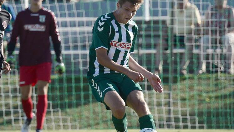 Mit vier Toren und drei Vorlagen ist Bj&ouml;rn Sch&ouml;nwiesner Top-Scorer des TSV. Gegen Forchheim m&ouml;chte er das ausbauen.  A. Anders