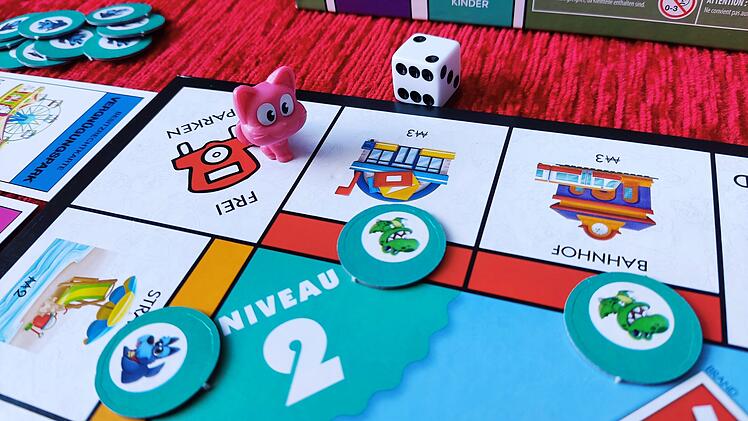 Monopoly Junior (2023) im Test - Immobilienspiel-Klassiker als reduzierte Version für die Kleinsten