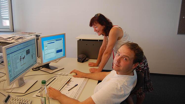 Auch Mediengestalter Michael Beetz lässt sich über die Schulter schauen.