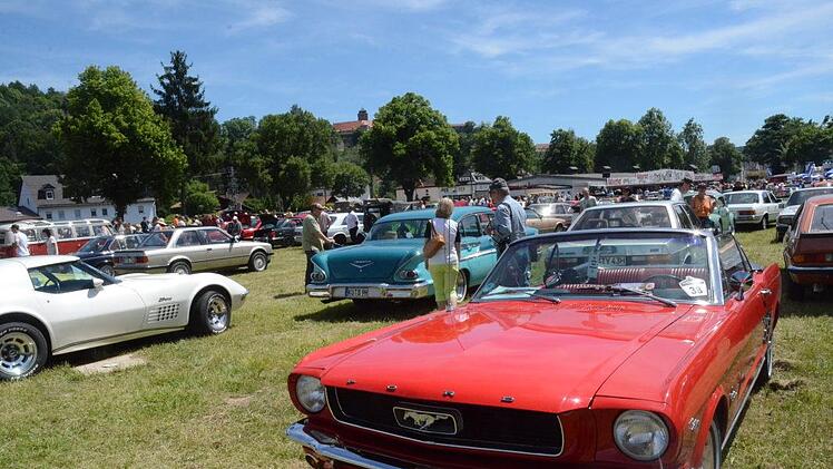 Faszinierende Karossen und beeindruckende Ausstattungen werden die Besucher des Oldtimer-Treffens wieder in ihren Bann ziehen. K.- H. Hofmann