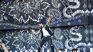 Rock im Park 2019: Die Country-Rocker von The BossHoss heizen der Menge ordentlich ein