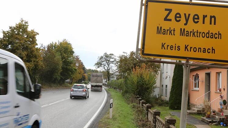 Die Ortsumgehung von Zeyern spaltet die Ortsgemeinschaft. Foto: Barbara Herbst