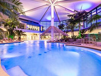 In der Therme Siebenquell in Weißenstadt kann man in die verschiedenen Epochen der Badekultur eintauchen. Foto: Therme Siebenquell Weißenstadt