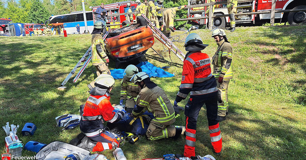 Unfall mit Schwerverletzten in Bamberg simuliert - drastisches Szenario