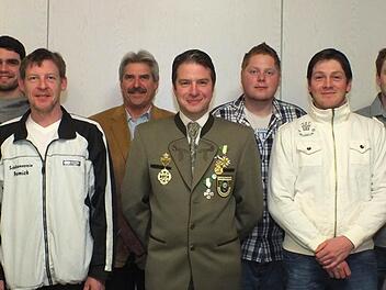 Das Führungsteam im Schützenverein "Eichelkranz" Premich: Thomas Müller, Steffen Schmidt, Robert Zehe, Alexander Wehner, Marcel Priem, Hubertus Gleisner und Manuel Schmidt Foto: Björn Hein