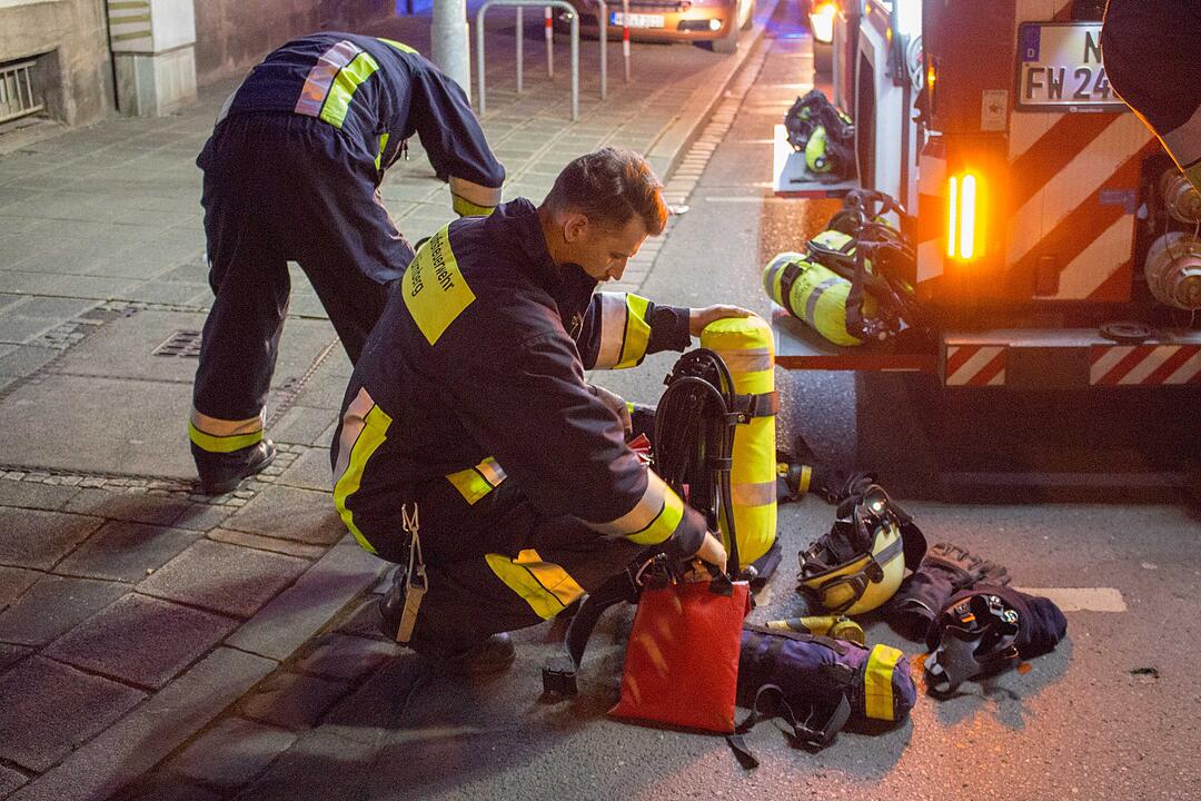 Dachstuhl brennt komplett aus