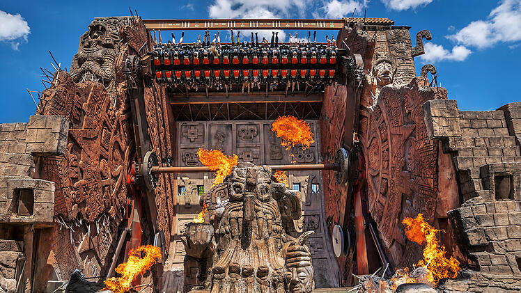 Der Suspended Top-Spin Talocan im Phantasialand.