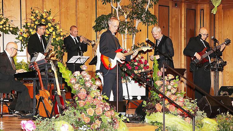 Die Matthias-Witt-Band aus Erfurt sorgte bei Rosenball für Stimmung. Foto: Dieter Britz