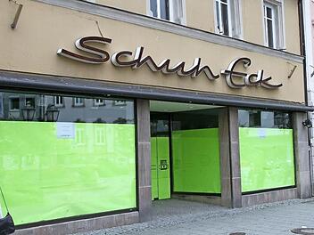 26 Läden in der Innenstadt stehen laut Statistik der Stadt leer. Auch für "Schuh Eck" am Holzmarkt wird ein Nachfolger gesucht.