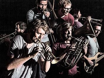 LaBrassBanda eröffnen den 19. Tambacher Sommer.  Es folgen Vanessa Mai,   Matthias Reim, Milow, Hans Söllner, die Spider Murphy Gang und Jan Josef Liefers mit seiner Band Radio Doria. Veranstalter