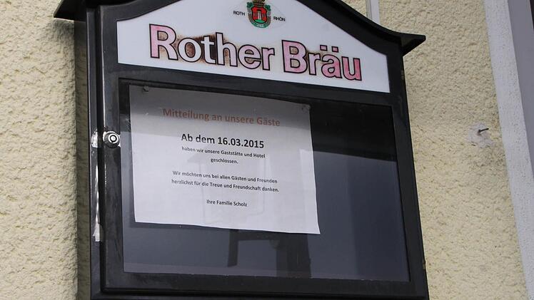 Draußen hängt noch die Info vom vergangenen Frühjahr: Am 16. März 2015 schloss das Grüne Tal seine Türen - vorerst. Foto: Ulrike Müller