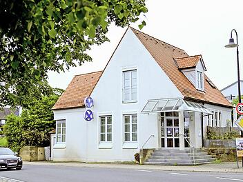Ende Mai wird die Volksbank ihre Filiale in Wiesenthau schließen.  Foto: Franz Galster