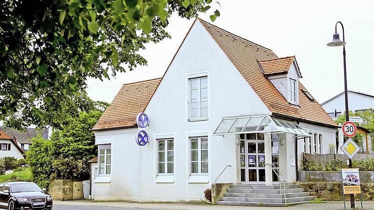 Ende Mai wird die Volksbank ihre Filiale in Wiesenthau schließen.  Foto: Franz Galster