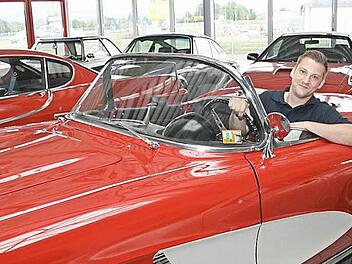 Sebastian Dormann fühlt sich wohl in seiner roten Corvette C1. Fotos: Sylvia Hubele