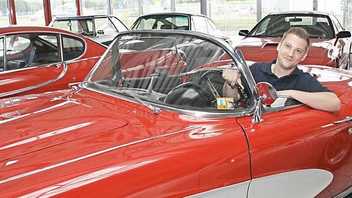 Sebastian Dormann fühlt sich wohl in seiner roten Corvette C1. Fotos: Sylvia Hubele