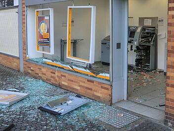 In der Nacht von Montag auf Dienstag (19. Februar 2019) wurde in Bamberg (Oberfranken) ein Geldautomat gesprengt. Foto: Merzbach/NEWS5