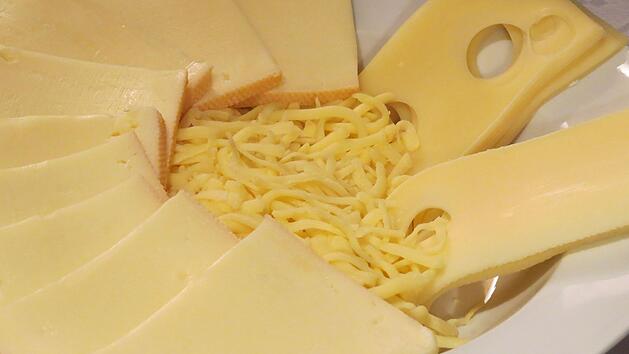 Rückruf bei Aldi Süd: Käse kann "grippeähnliche Symptome" auslösen