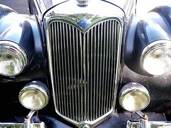 180 Oldtimer werden heuer wieder zur Sachs-Franken-Classic in der Region erwartet. Foto: Gerd Schaar