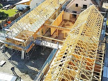 Luftaufnahme der im Ausbau befindlichen Kindertagesstätte in Thulba. Foto: Hutzelmann
