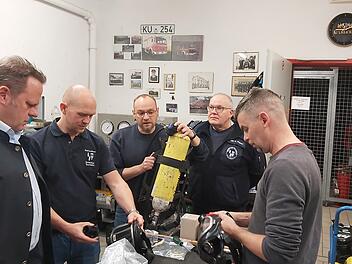 Feuerwehr Kulmbach r&uuml;stet auf: &Uuml;berdruck-Atemschutz sorgt f&uuml;r mehr Sicherheit