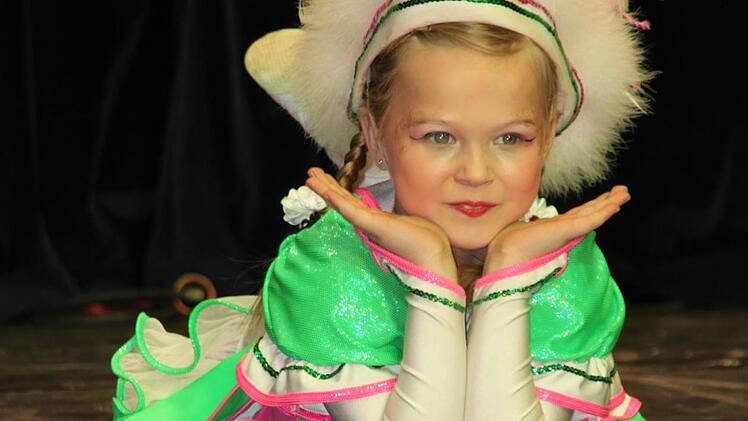 Gelungener Einstand: Tanzmariechen Sabrina Pöhnl. Foto: Stephan Stöckel