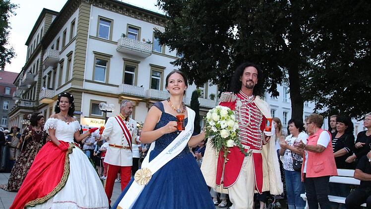 Eindrücke vom Rakoczy-Ball mit Gläser-Polonaise. Foto: Ralf Ruppert