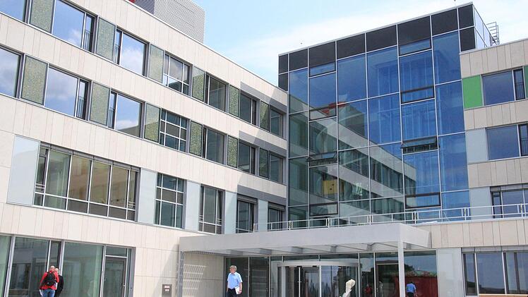 Der Eingangsbereich des neuen Klinikums. Jutta Rudel