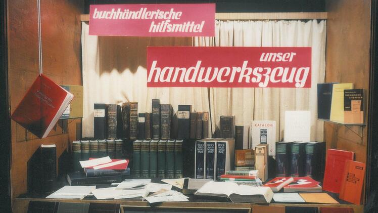 Auch das Schaufenster bei Hübscher dekorierte Ursula Kruppa. Foto: privat