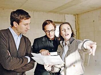 Besser als Streit: Verträge genau prüfen!   Foto: BHW