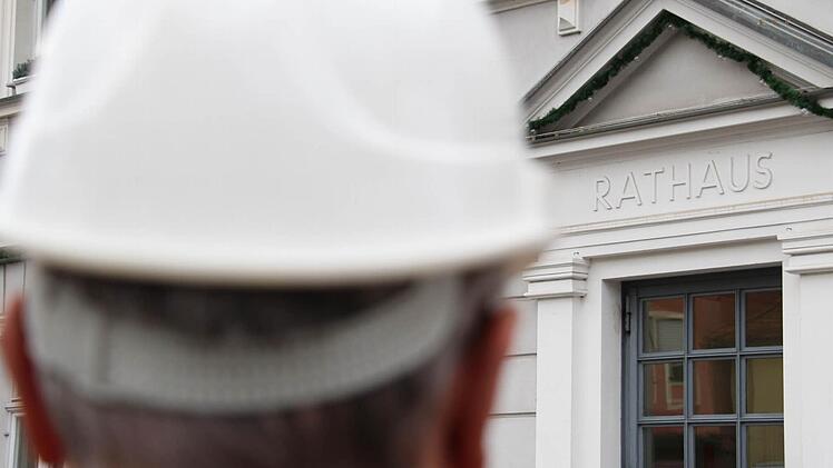 Wird die Stadt Höchstadt zum Bauleiter in einem eigenen kommunalen Unternehmen? Foto: Christian Bauriedel