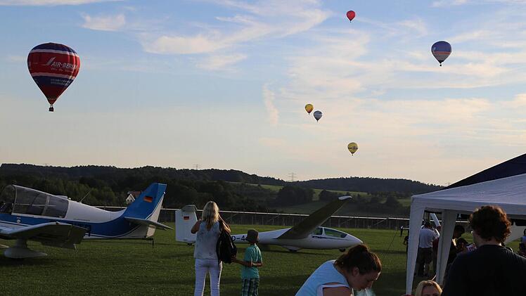 Flugplatzfest des LSC Forchheim in Dobenreuth. Foto: Franz Galster