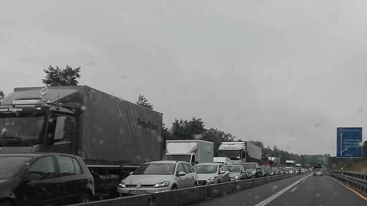 Stau in der A&nbsp;73-Baustelle in Forchheim Symbolfoto: rm