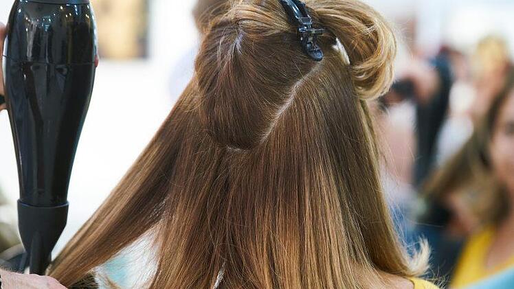 Die inFranken.de-Nutzer haben den Friseur-Salon ihres Vertrauens gewählt. Symbolfoto: Engin_Akyurt/Pixabay.com