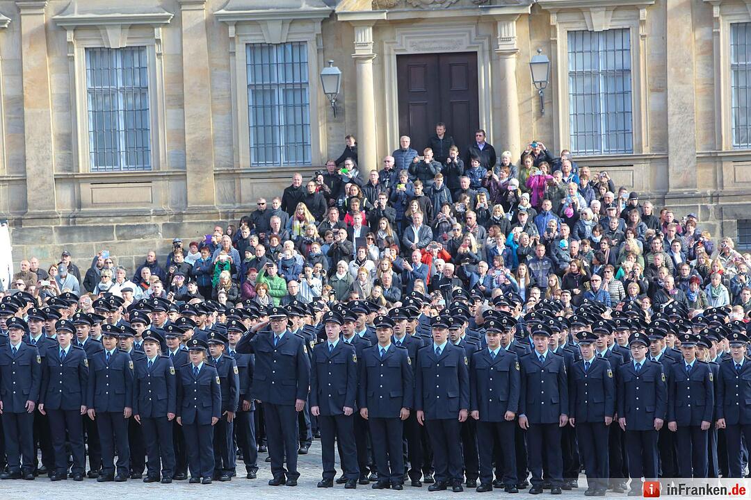 Bundespolizei-Anwärter in Bamberg vereidigt