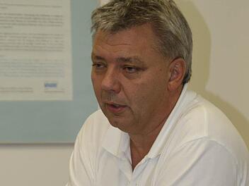 Der Arzt Anton Aumüller sprach beim VdK-Gesundheitsforum in Haßfurt über das Blutbild. Foto: sw