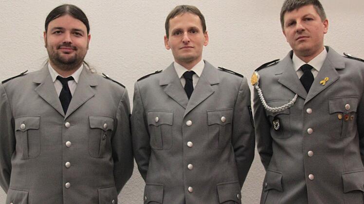 Der neue Vorstand der Krieger-, Soldaten- und Reservistenkameradschaft Stangenroth mit (von links) Christian Metz, Jürgen Nauth und Matthias Kleinhenz.  Foto: Ernst Dettmer