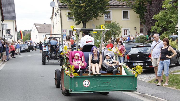 Die Eicher-Rundfahrt Foto: Reinhard Löwisch