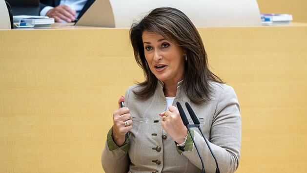 "Brauchen keinen Nanny-Staat": CSU-Ministerin wettert gegen Steuerplan der EU