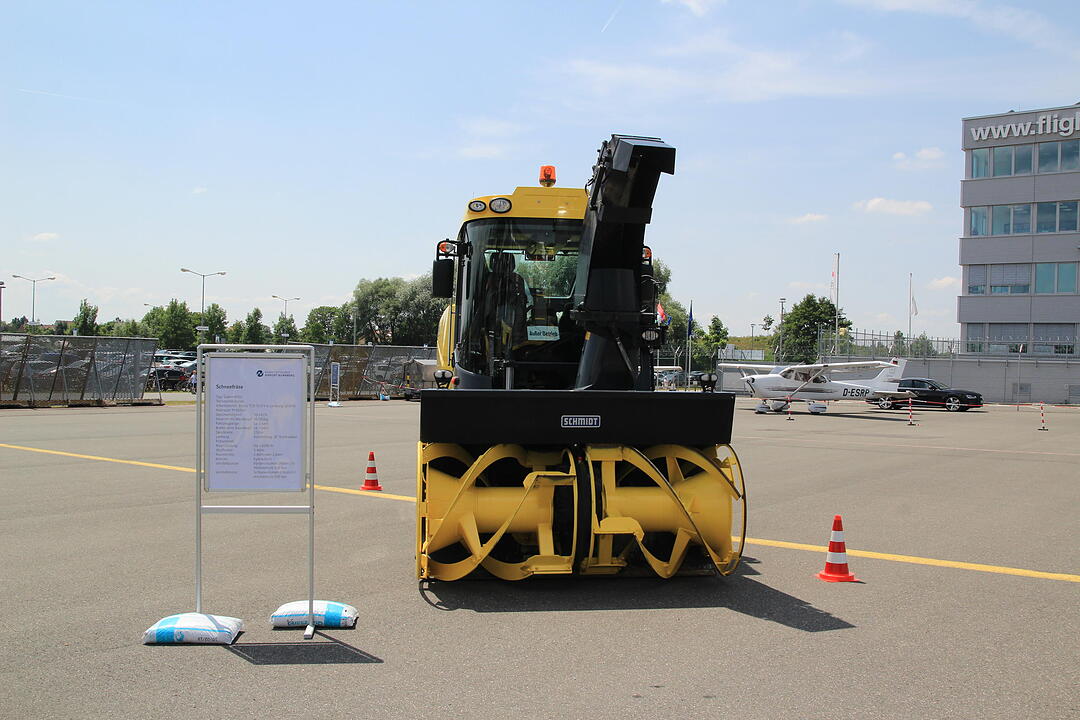 Airport (1)